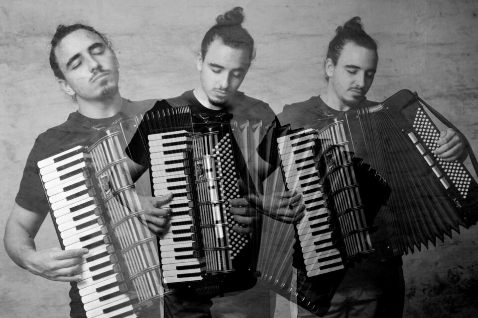 MÚSICO ACORDIONISTA | LEONARDO ROSSATO