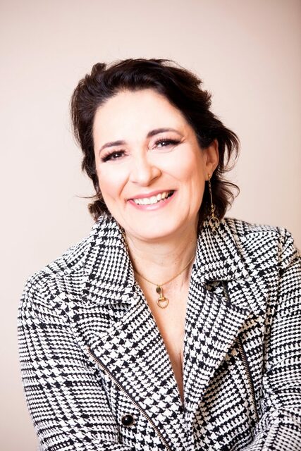 PERFIL PROFISSIONAL | ZAIDA CRISTIANE DOS REIS